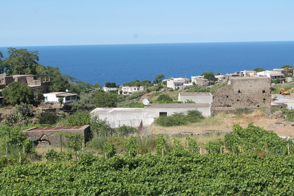 Casa Vacanze Dell'Avvocato Hotel Malfa  Exterior photo