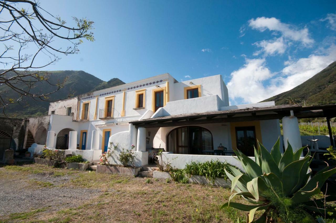 Casa Vacanze Dell'Avvocato Hotel Malfa  Exterior photo